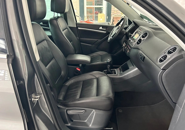 Volkswagen Tiguan cena 49900 przebieg: 208400, rok produkcji 2015 z Karpacz małe 781